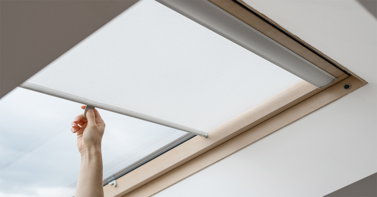 Tetőtéri ablak árnyékoló – Árnyékolás és hővédelem egyszerre
